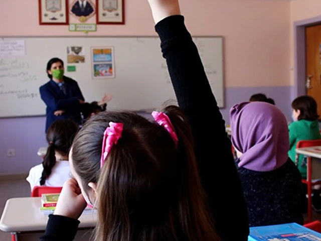 İstanbul'da 28 Nisan Pazartesi Okullar Tatil mi? Deprem Sonrası Eğitimde Son Durum